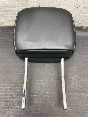 2024-2025 Buick Envision Ebony (Black) Seat Headrest - Front, Left (Driver) (Used OEM)