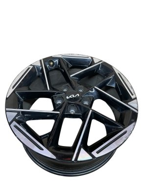 2025-2026 Kia K4 Black 18x8 5-Double Spoke Machined Alloy Wheel (Used OEM)