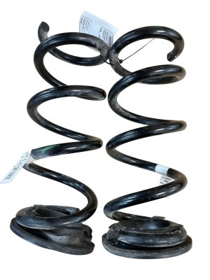 2024-2025 Ford Mustang Suspension Coil Spring Set - Rear (Used OEM)