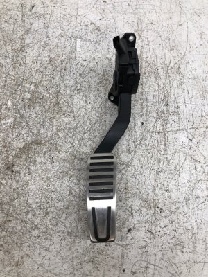 2015-2023 Chrysler 300 Accelerator Pedal Assembly with Travel Sensor (Used OEM)