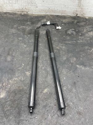 2022-2025 Acura MDX Power Tailgate Lift Motor Strut Set - Rear (Used OEM)