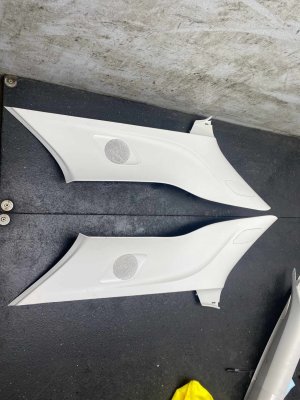 2024-2025 Buick Envision Gray C-Pillar Exterior Trim Panel Cover Set (Used OEM)