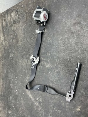 2020-2025 Lincoln Aviator Black Seat Belt Assembly - Front (Used OEM)