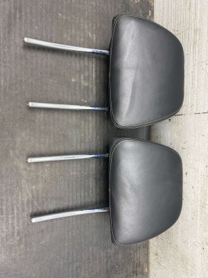 2019-2022 BMW X7 Black 2nd Row Seat Headrest Set - Rear, Right (Passenger) (Used OEM)