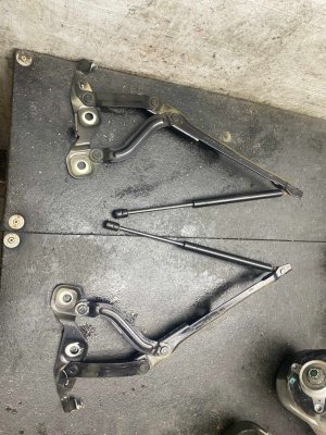 2020-2025 Lincoln Aviator Hood Hinge Set - Front, Right (Passenger) (Used OEM)