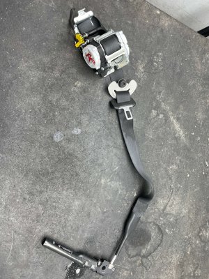2020-2025 Lincoln Aviator Black Seat Belt Assembly - Front (Used OEM)