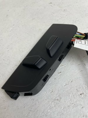 2025-2026 Mini Cooper Power Seat Adjustment Control Switch - Front (Used OEM)