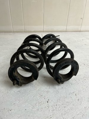 2025-2026 Mini Cooper Suspension Coil Spring - Rear (Used OEM)