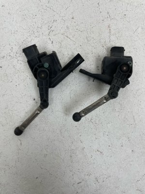 2010-2016 Porsche Panamera Suspension Ride Height Level Sensor Set - Front (Used OEM)