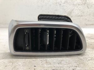 2011-2018 Porsche Cayenne Black Dash Air Vent Grille - Front (Used OEM)