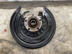 2013-2019 Bentley Flying Spur Rear Spindle Knuckle with Bearing Hub (Used OEM)