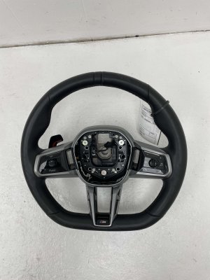 2024-2026 BMW 530i Black Steering Wheel (Used OEM)