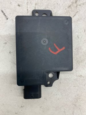  Tesla Model s Body Control Blind Spot Module - Front (Used OEM)