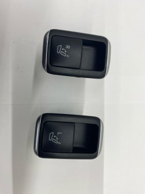 2012-2015 Mercedes-Benz ML350 Rear Seat Back Fold Down Switch Set (Used OEM)