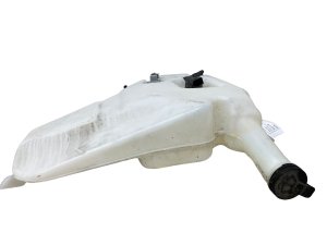  Chevrolet Silverado 3500 Washer Fluid Reservoir Assembly with Pump (Used OEM)