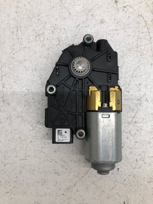 2012-2015 Mercedes-Benz ML350 Panoramic Sunroof Sunshade Motor - Front (Used OEM)