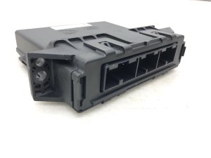 2018-2020 Jaguar F-Pace Temperature Control Module without Rear A/C (Used OEM)