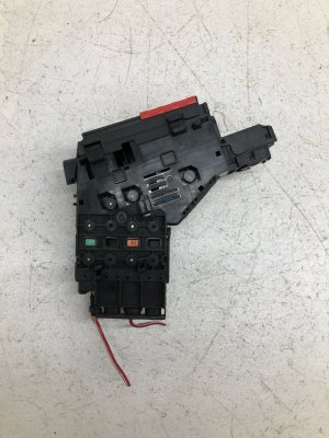 2012-2015 Mercedes-Benz ML350 Engine Bay Fuse Relay Junction Box (Used OEM)