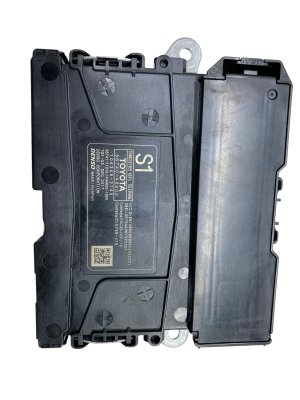 2017-2020 Lexus RX450h Telematic Transceiver Control Module (Used OEM)
