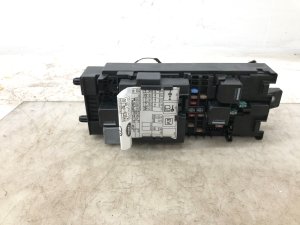 2018-2022 Land Rover Range Rover Sport Cabin Fuse Box and Relay Block (Used OEM)