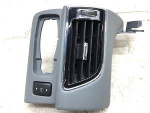 2018-2021 Lincoln Navigator Gray Air Vent Grille with Adjustable Pedal Switch (Used OEM)