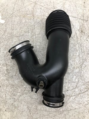 2018-2021 Lincoln Navigator Engine Air Intake Resonator Inlet Duct Assembly (Used OEM)