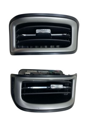 2025 Ford Expedition Dashboard Air Vent Grille Set - Front (Used OEM)