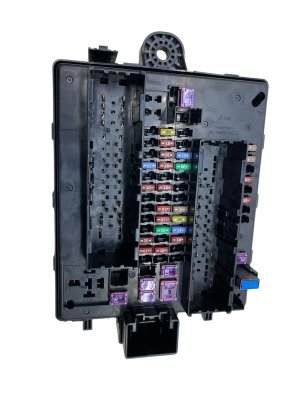 2020-2023 Chevrolet Traverse Cabin Power Distribution Junction Block Fuse and Relay Box (Used OEM)