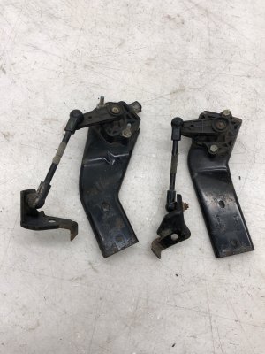 2018-2024 Lincoln Navigator Suspension Ride Height Level Sensor Set with Brackets - Rear (Used OEM)