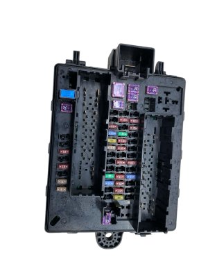 2020-2024 Chevrolet Traverse Cabin Junction Block Fuse Box (Used OEM)