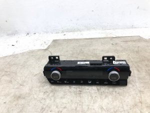2021-2024 Kia K5 Automatic Temperature Control Module - Front (Used OEM)