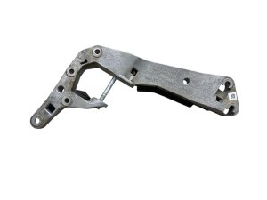 2020-2025 BMW X6 Transmission Crossmember Mount Bracket (Used OEM)