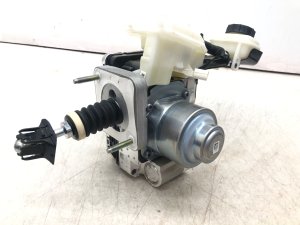 2021-2023 Volvo XC40 ABS Control Module with Pump and Master Cylinder (Used OEM)