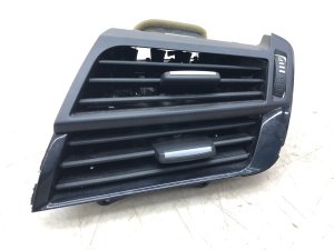  BMW X5 m Outer HVAC Air Vent Grille - Front (Used OEM)