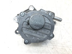 2012-2015 Mercedes-Benz ML350 Diesel Vacuum Pump - Front (Used OEM)