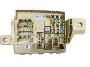 2021-2024 Genesis GV80 Junction Block Fuse Box - Rear (Used OEM)