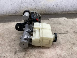  Chevrolet Silverado 2500 Hydraulic Power Brake Booster (Used OEM)