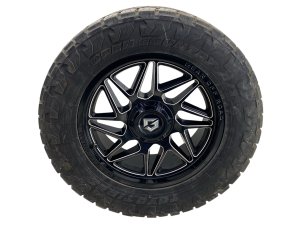 2003-2009 Lexus GX470 20x9 Gear Offroad 761 Ratio Alloy Wheel and Tire (Used OEM)