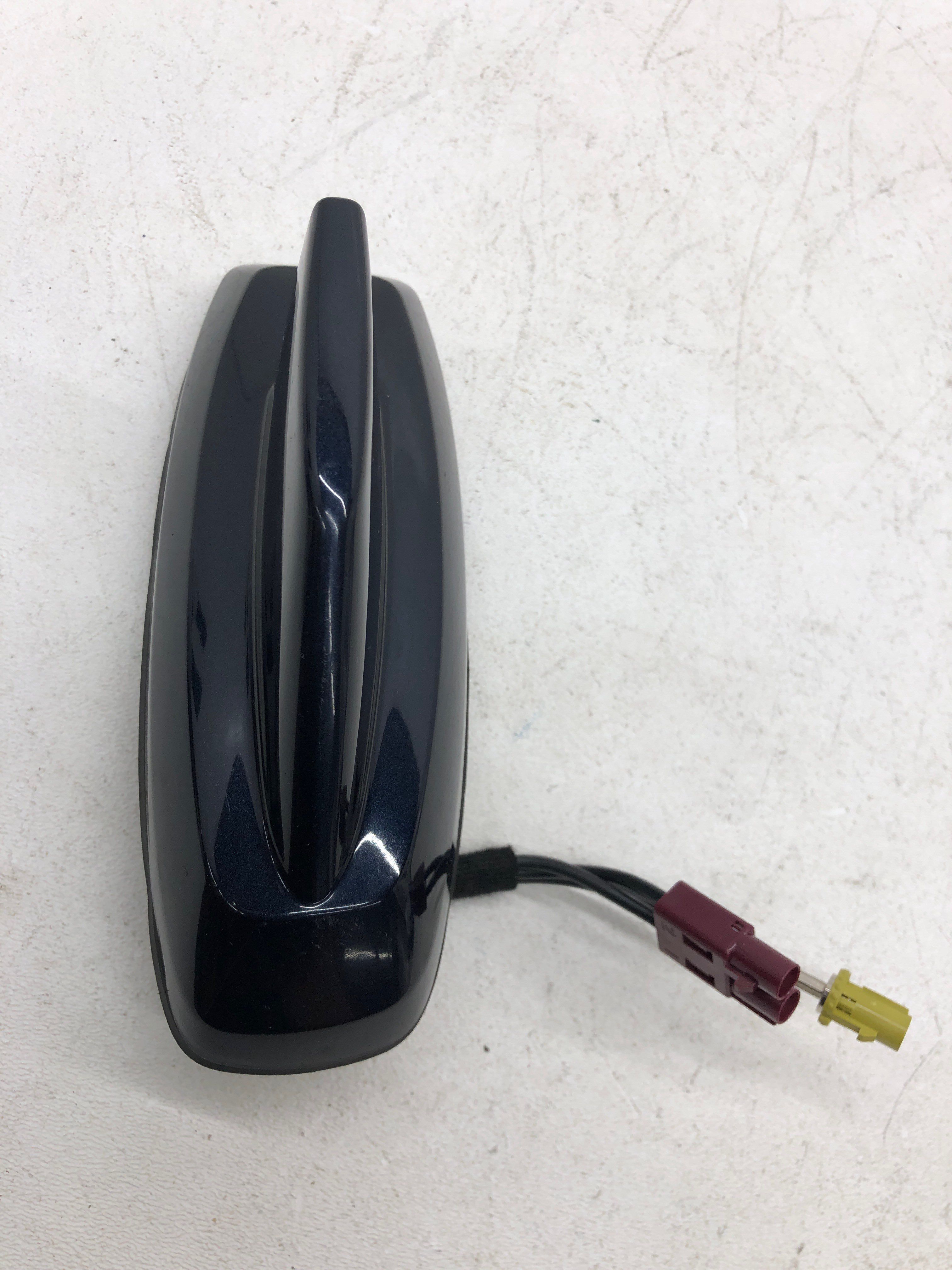2017-2019 Buick LaCrosse Blue Shark Fin Roof Radio Antenna with Satellite Radio (Used OEM)
