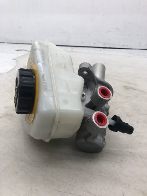2017-2020 Jaguar F-Pace Brake Master Cylinder and Power Brake Booster Assembly (Used OEM)