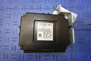 2017 Genesis G80 Body Control Module without Sunshade or Park Assist - Rear (Used OEM)