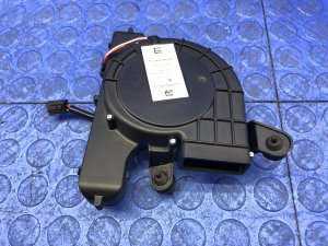 2019-2025 BMW M8 Seat Blower Motor - Front (Used OEM)
