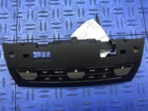 2017-2020 Maserati Ghibli Temperature Climate Control Switch Panel (Used OEM)