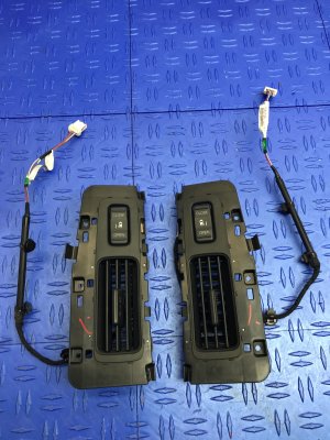 2018-2024 Honda Odyssey B-Pillar A/C Air Vent Grilles with Sliding Cargo Door Switch - Left (Driver) (Used OEM)