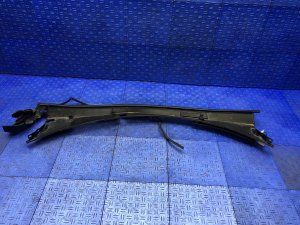 2019-2024 Lexus LC500 Windshield Wiper Cowl Grille Vent Panel - Front (Used OEM)