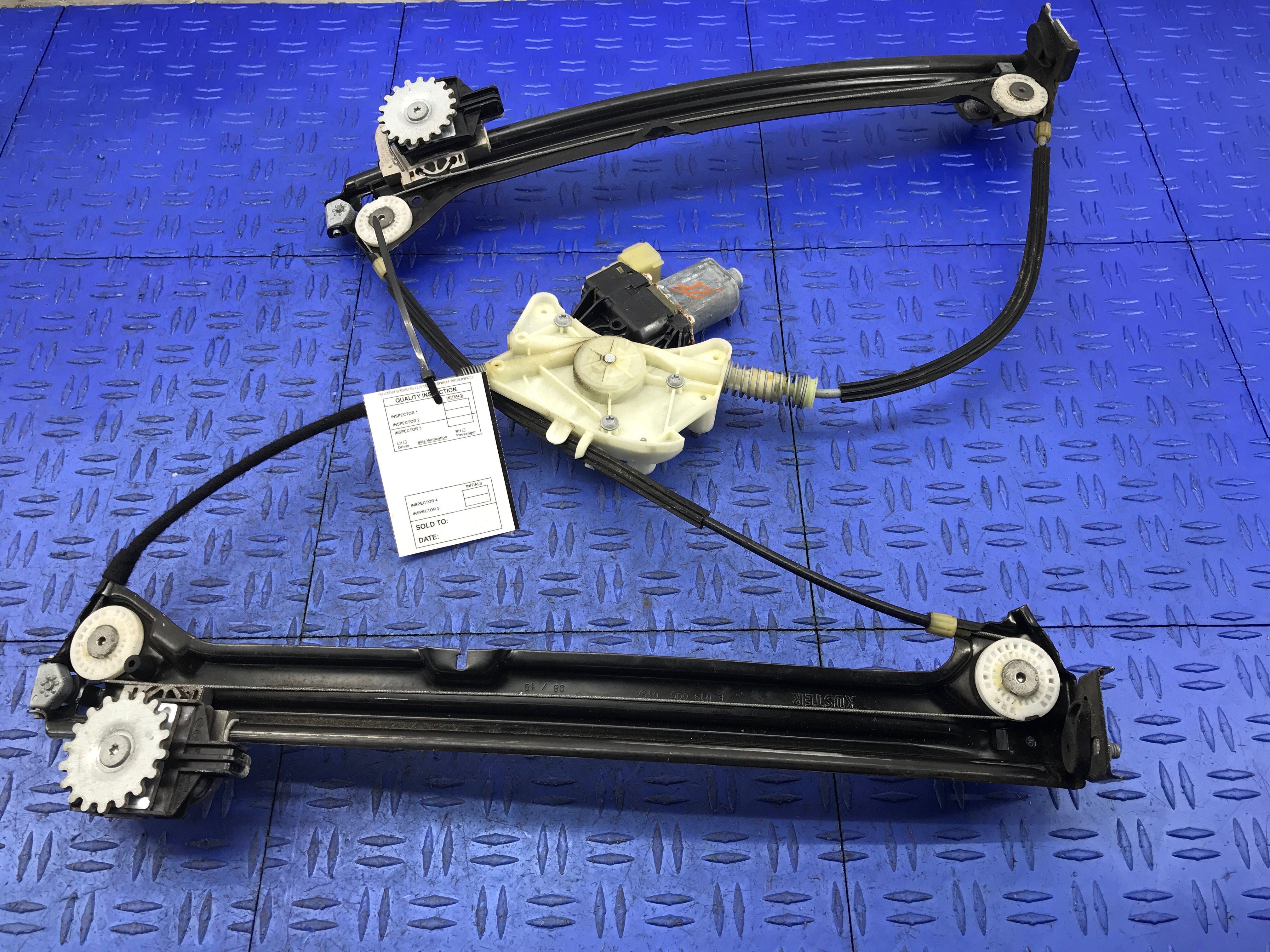 2014-2023 Maserati Quattroporte Power Window Regulator and Motor Assembly - Front, Right (Passenger) (Used OEM)