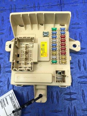 2017-2020 Genesis G80 Trunk Mounted Cabin Fuse Junction Box - Rear (Used OEM)