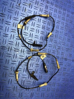 2017-2023 BMW 528i ABS Wheel Speed Sensor Set - Rear (Used OEM)