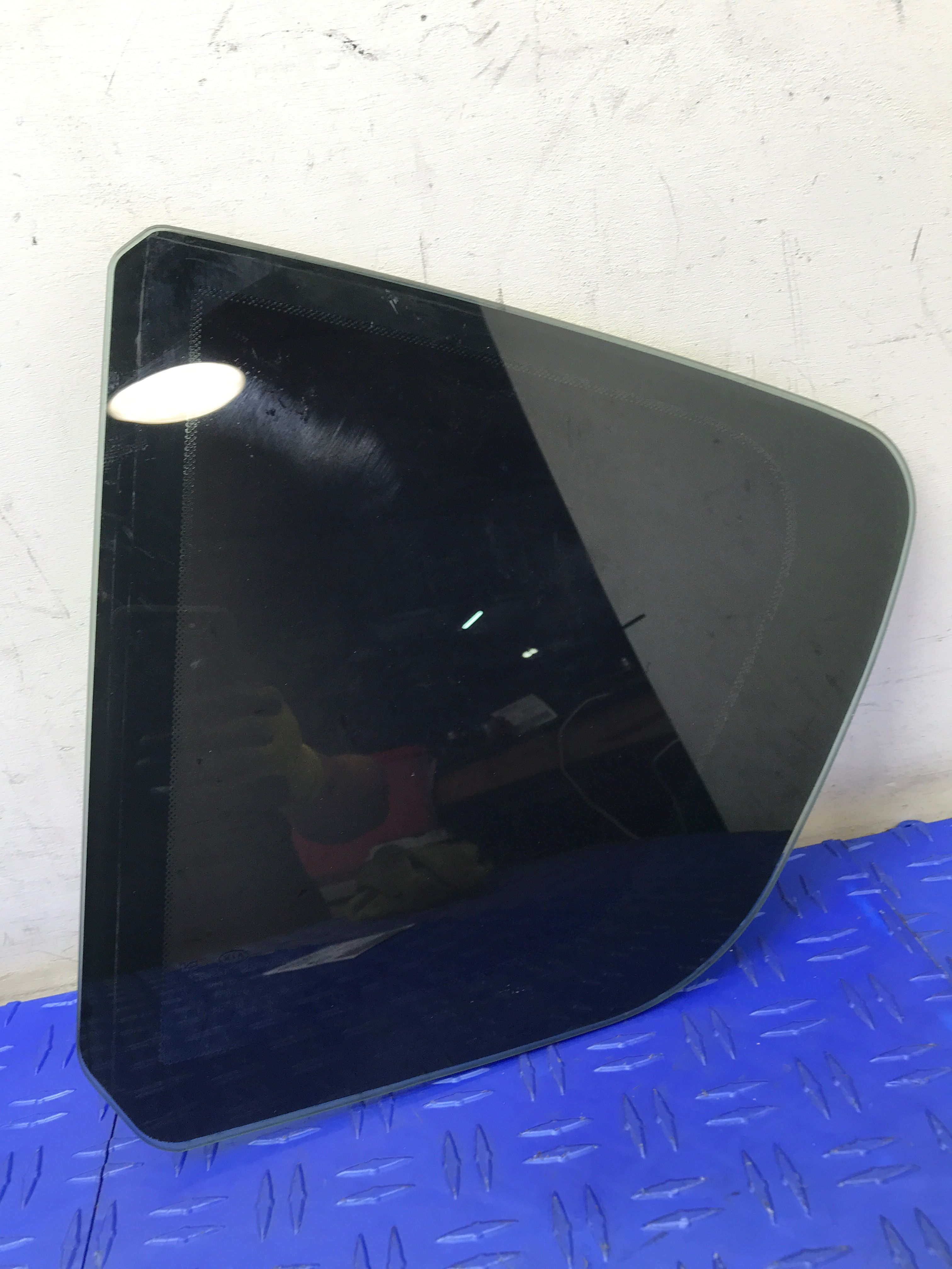 2015-2017 Kia K900 Smoked Door Quarter Glass - Rear, Left (Driver) (Used OEM)