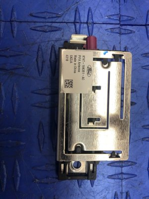 2019-2020 Ford Edge Radio Antenna Control Module (Used OEM)
